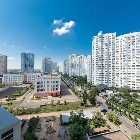 Большая 3 Комнатная На Осокорках Гмирі 2 Apartment Kiev Luaran gambar